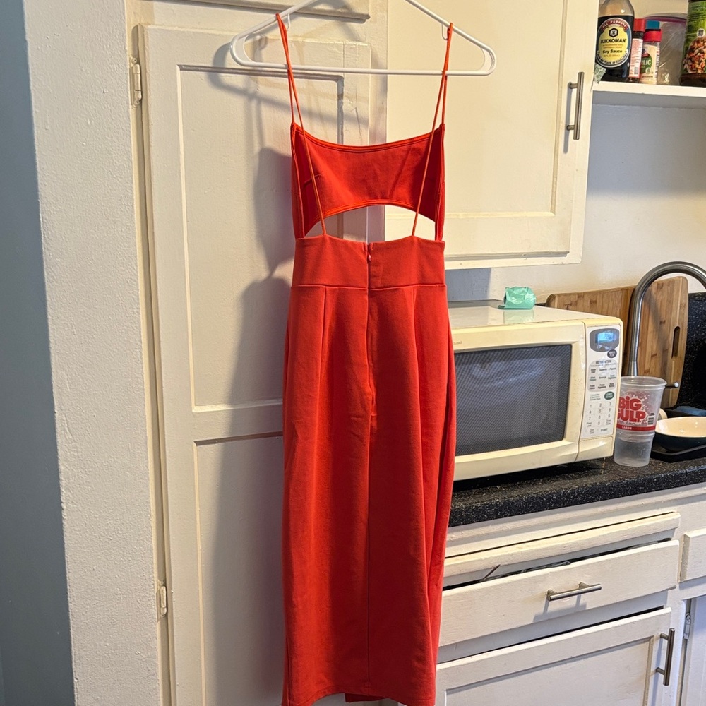 Revolve Superdown Trusts Poppy Backless Midi Cut … - image 6